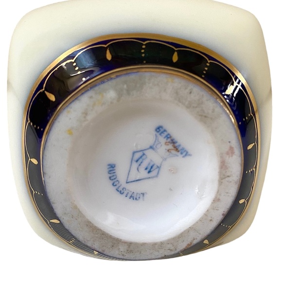 ANTIQUE RW RUDOLSTADT GERMANY PORCELAIN SMALL HAND PAINTED VASE - Picture 12 of 12